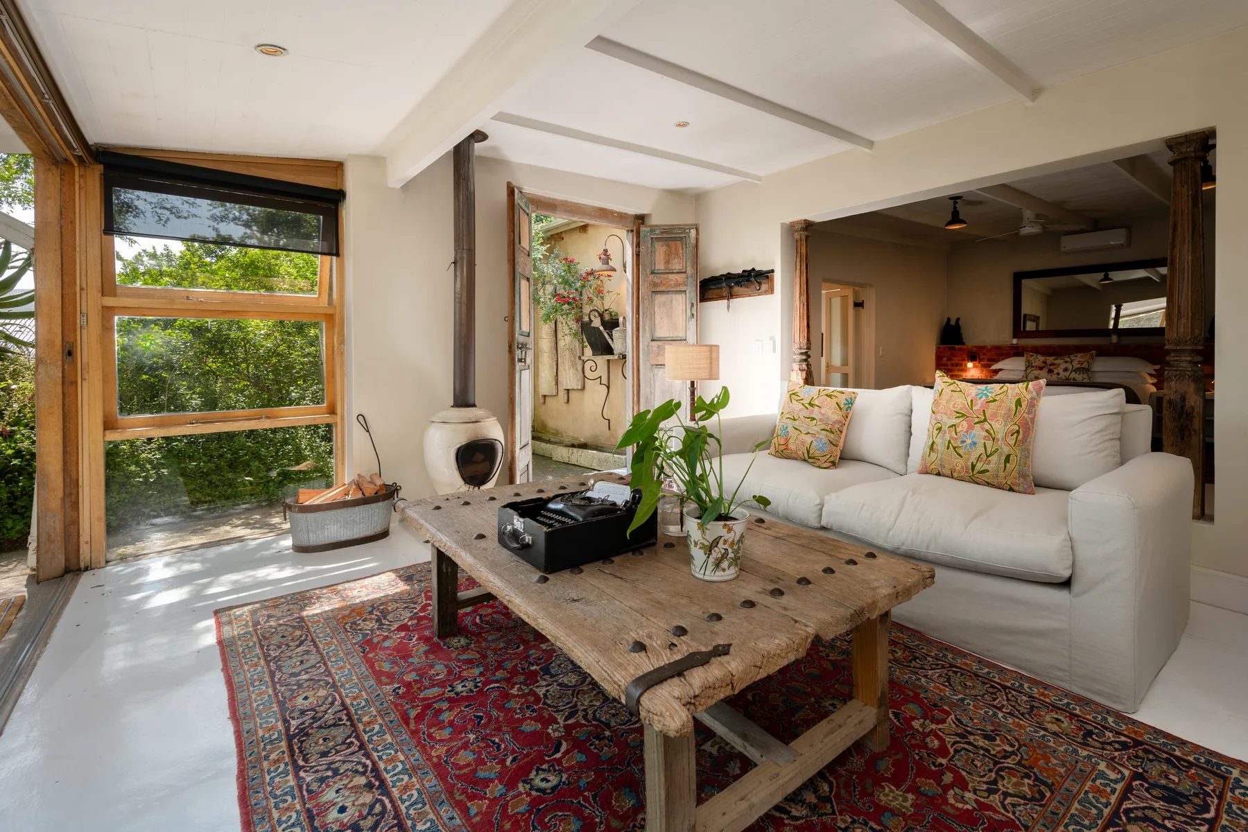 View Suite 9
